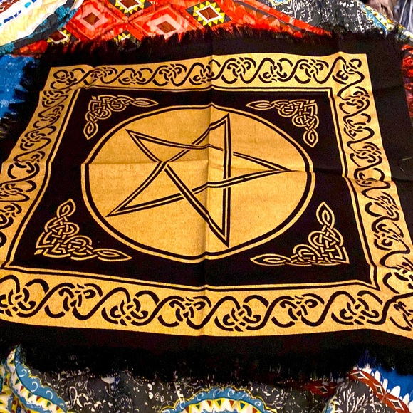 Alter Cloth - Picture 6 of 6